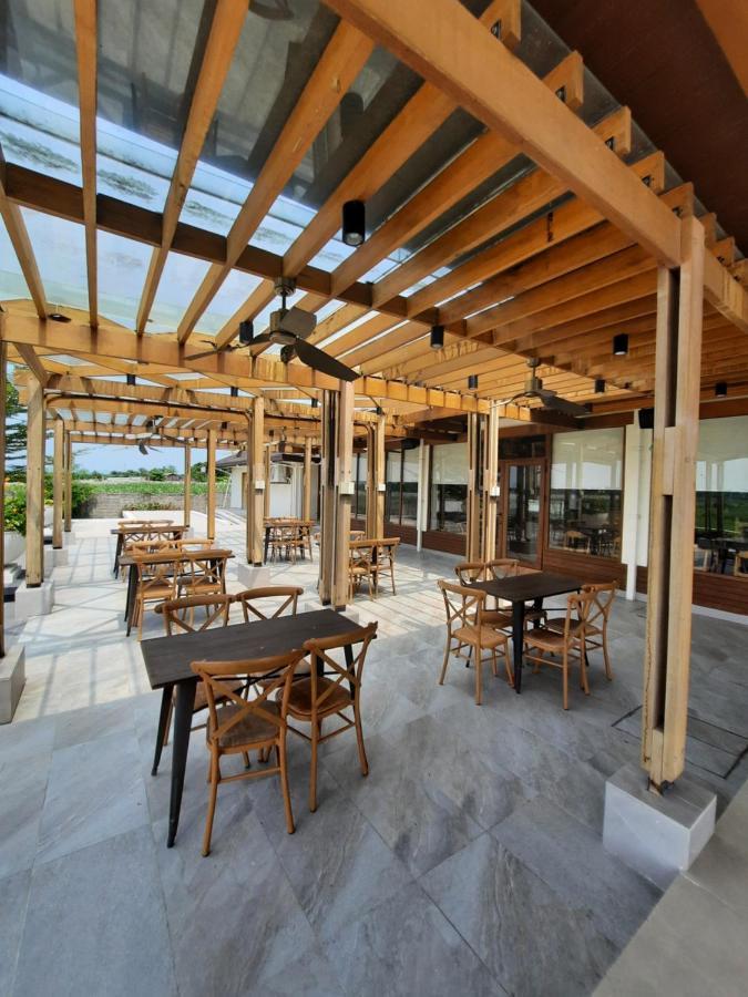 เดอะ ฟาร์มเฮาส์ บาย อีดีแอล Hotel Tarlac City ภายนอก รูปภาพ